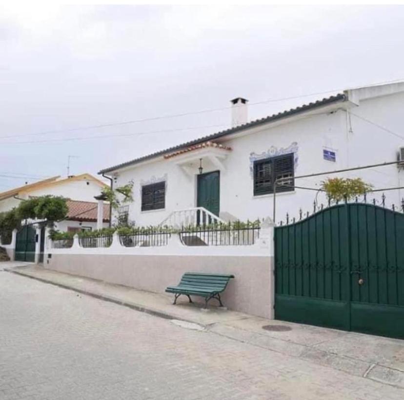 Affittacamere Casa de Azzancha Azinhaga Esterno foto